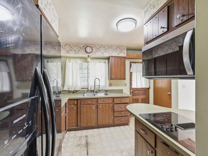 4176 Beechgrove Drive, Grove City, OH 43123 Photo 11