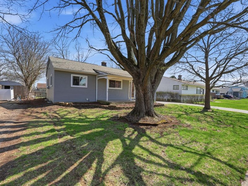 4176 Beechgrove Drive, Grove City, OH 43123 Photo 2