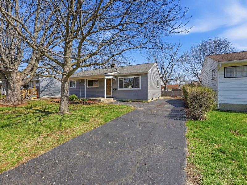 4176 Beechgrove Drive, Grove City, OH 43123 Photo 3