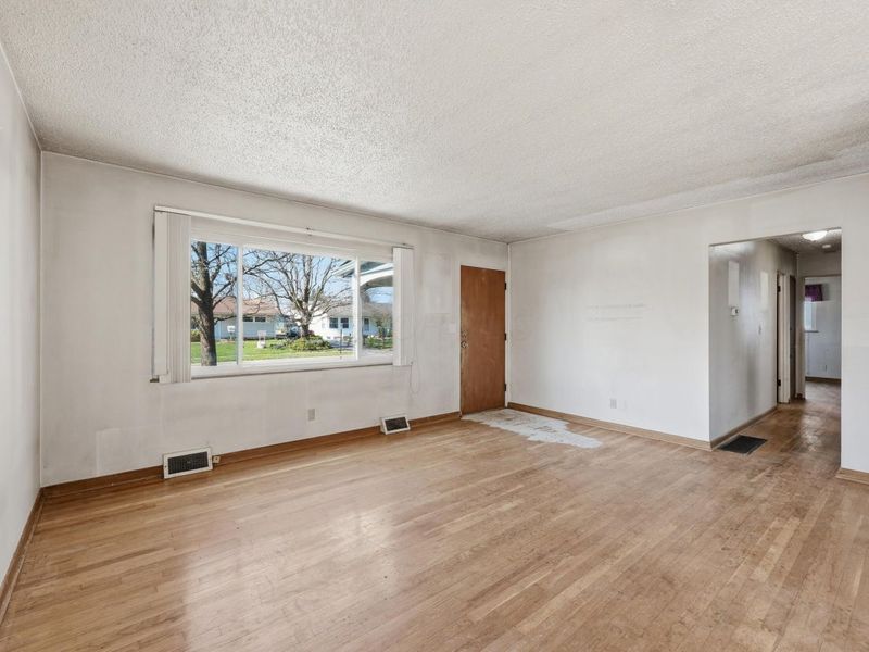 4176 Beechgrove Drive, Grove City, OH 43123 Photo 8