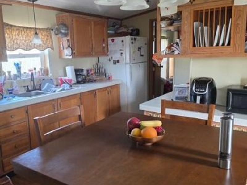 304 Greenbriar Lane W, Hebron, OH 43025 Photo 4