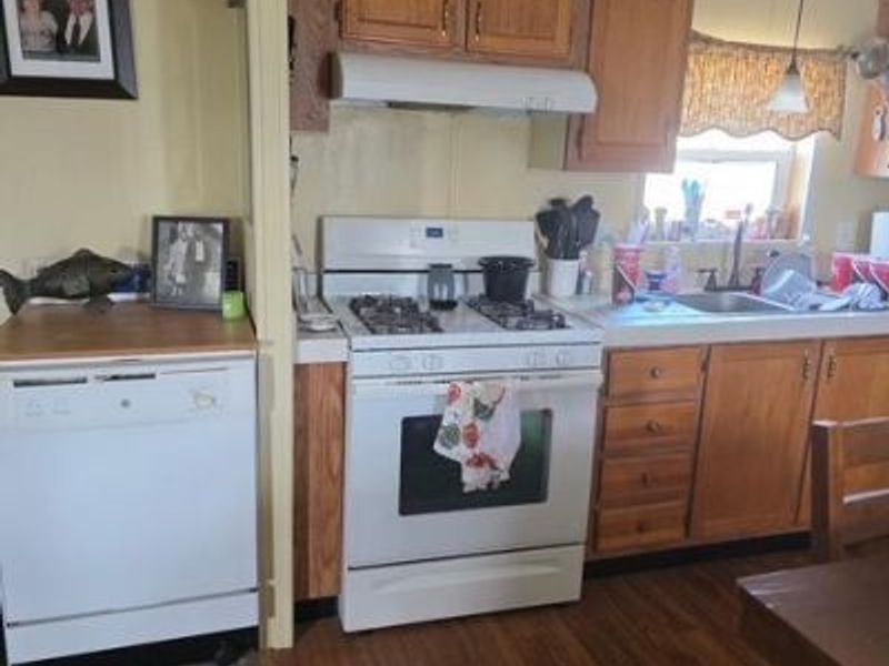 304 Greenbriar Lane W, Hebron, OH 43025 Photo 5