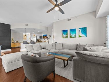 222 Glenwood Avenue, Unit 205, Raleigh, NC 27603