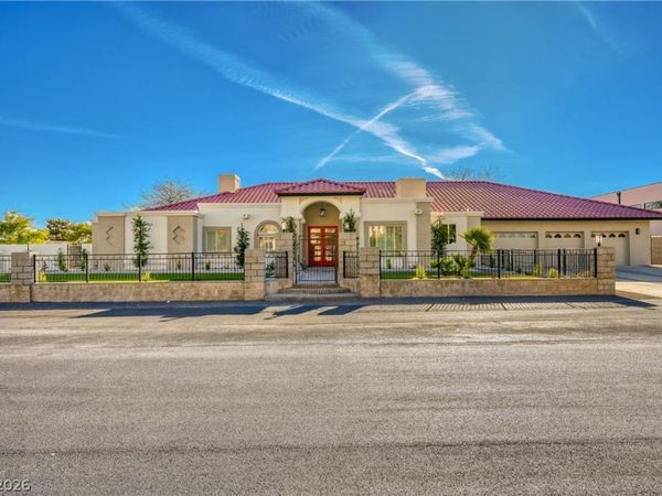 8755 Hickam Avenue , Las Vegas, NV 89129