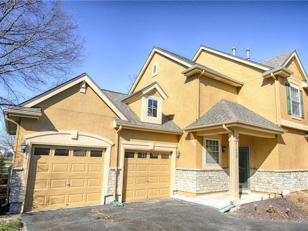 21058 W 118th Terrace, Olathe, KS 66061