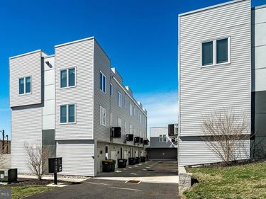 290 YARDS COURT, HATBORO, PA 19040