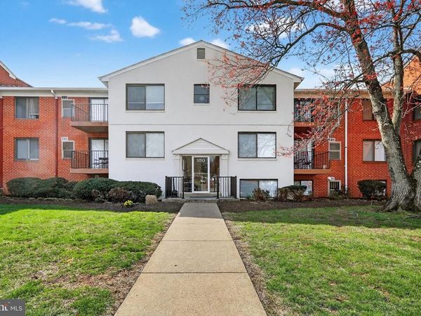 125 Q CLUBHOUSE DRIVE SW, Unit 6, LEESBURG, VA 20175