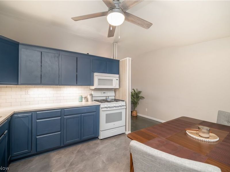 3295 Clearwater Street NW, Warren, OH 44484 Photo 12