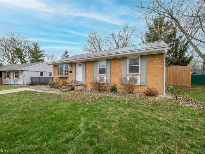 3295 Clearwater Street NW, Warren, OH 44484 Photo 4