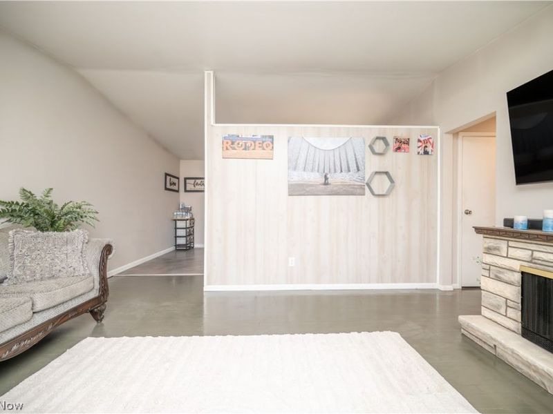 3295 Clearwater Street NW, Warren, OH 44484 Photo 8