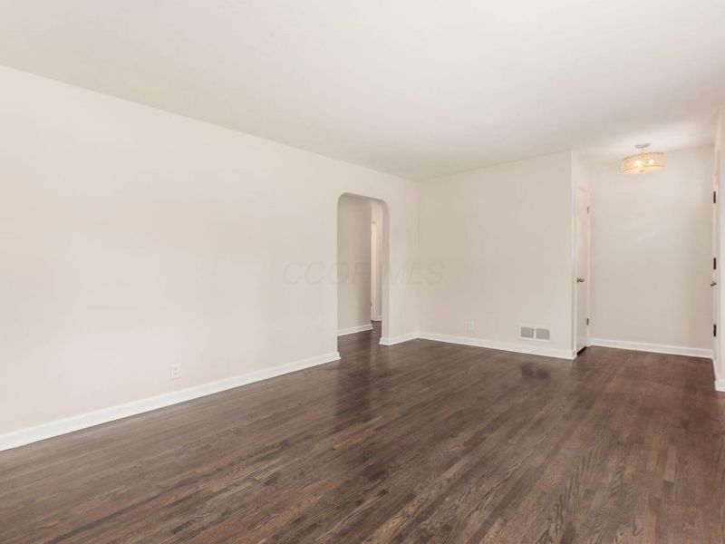 336 E Weisheimer Road , Columbus, OH 43214 Photo 10