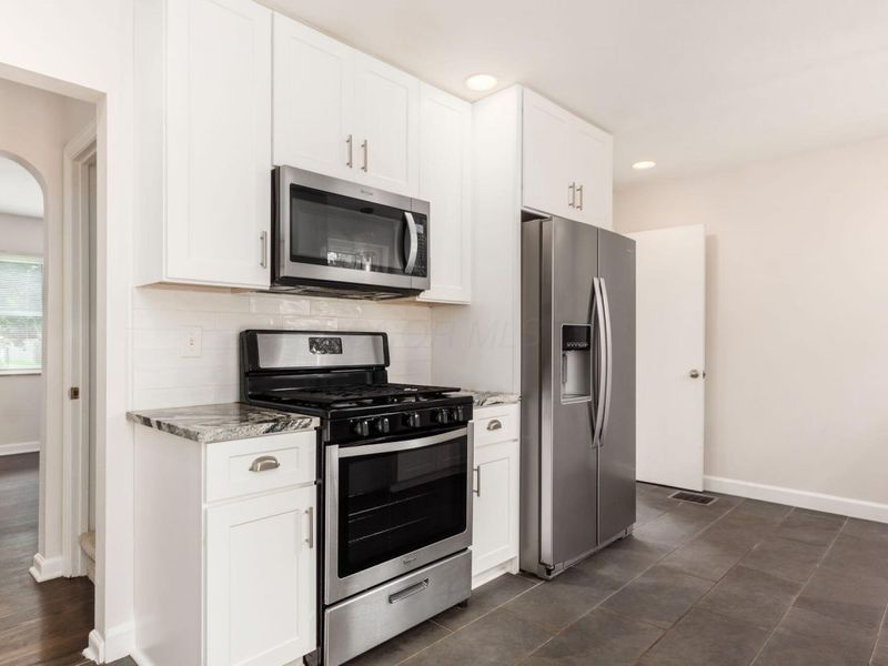 336 E Weisheimer Road , Columbus, OH 43214 Photo 18