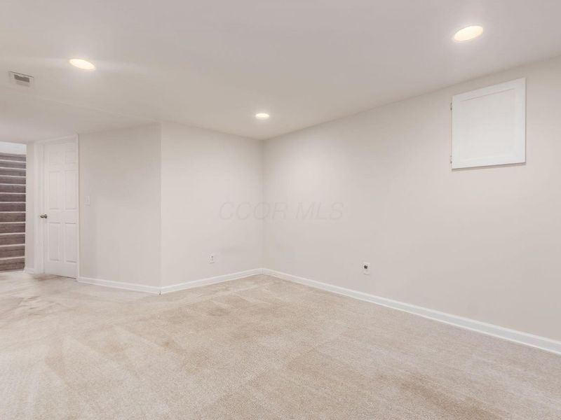 336 E Weisheimer Road , Columbus, OH 43214 Photo 29