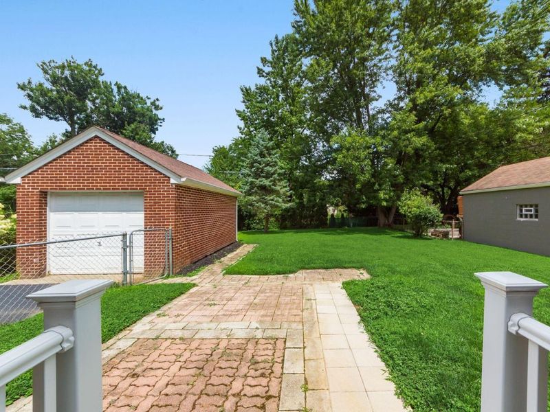 336 E Weisheimer Road , Columbus, OH 43214 Photo 34