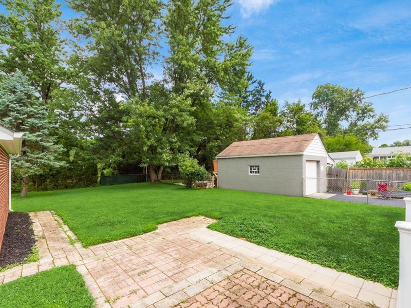 336 E Weisheimer Road , Columbus, OH 43214 Photo 39