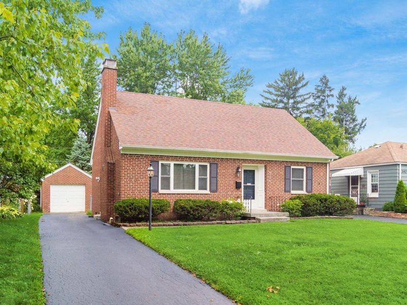 336 E Weisheimer Road , Columbus, OH 43214 Photo 4