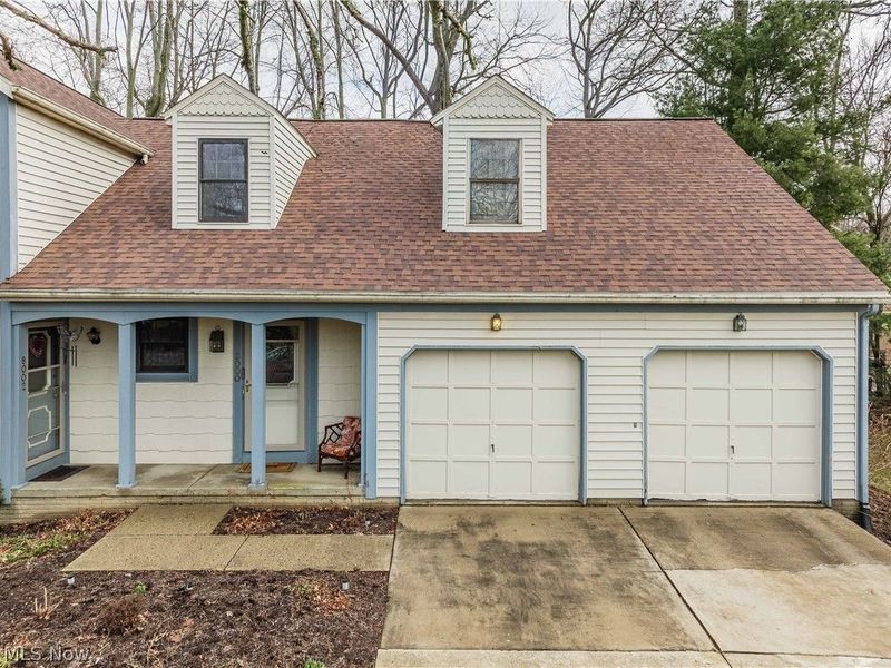 8000 Norriton Circle NW, North Canton, OH 44720 Photo 4