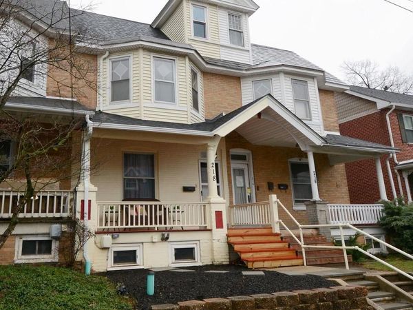 218 E BROAD STREET , SOUDERTON, PA 18964