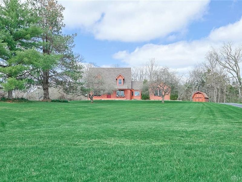 8585 Cedar Hill Road, Waynesville, OH 45068 Photo 2