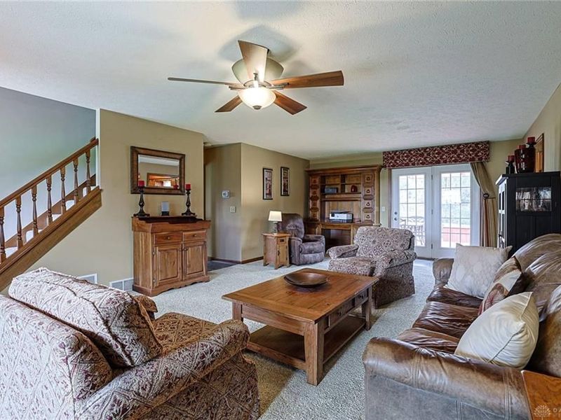 8585 Cedar Hill Road, Waynesville, OH 45068 Photo 3