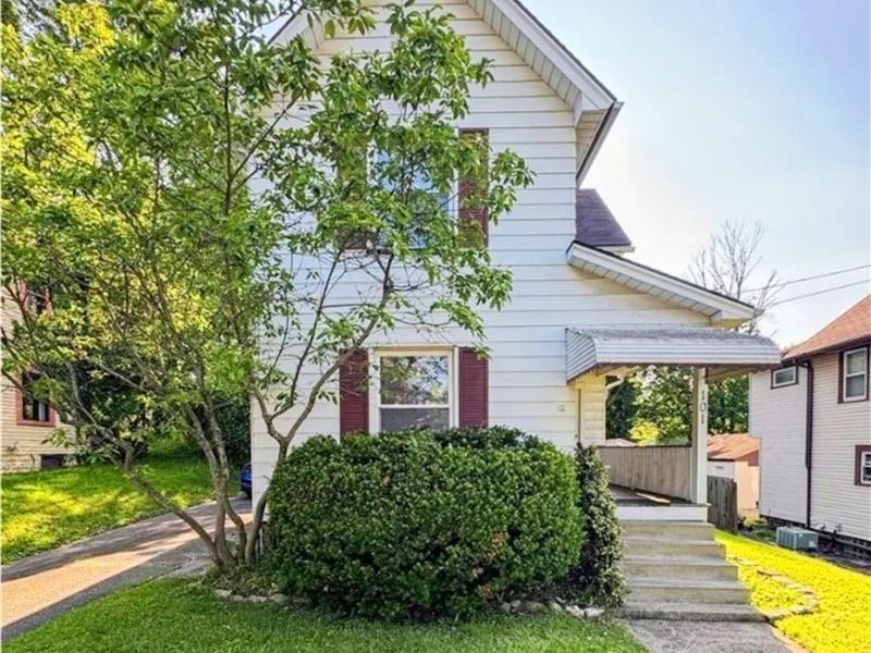 101 Ridgeway Street , Struthers, OH 44471 Photo 2