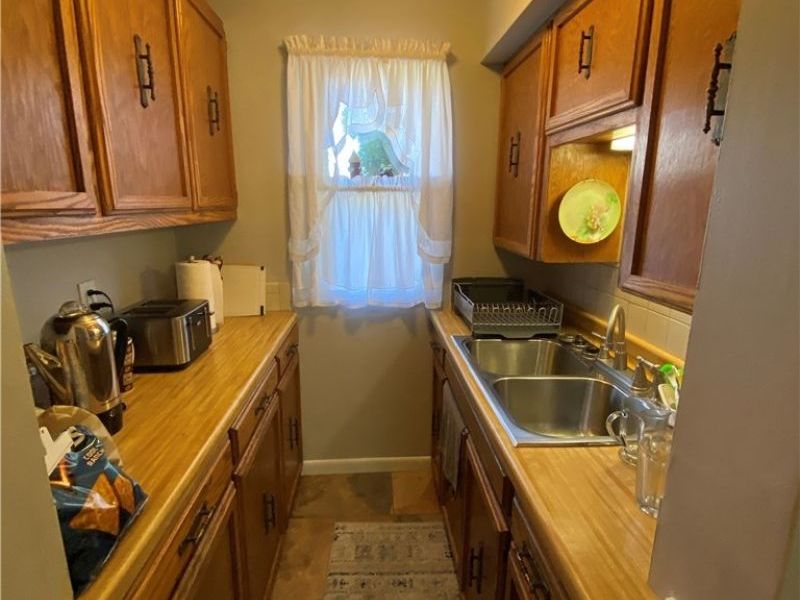 101 Ridgeway Street , Struthers, OH 44471 Photo 9