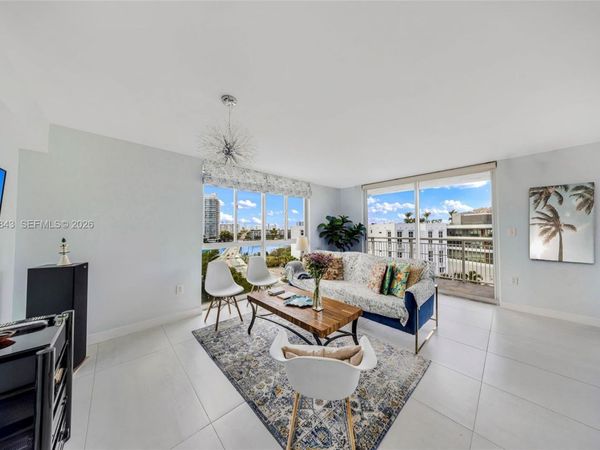 1688 West Ave, Unit 801, Miami Beach, FL 33139
