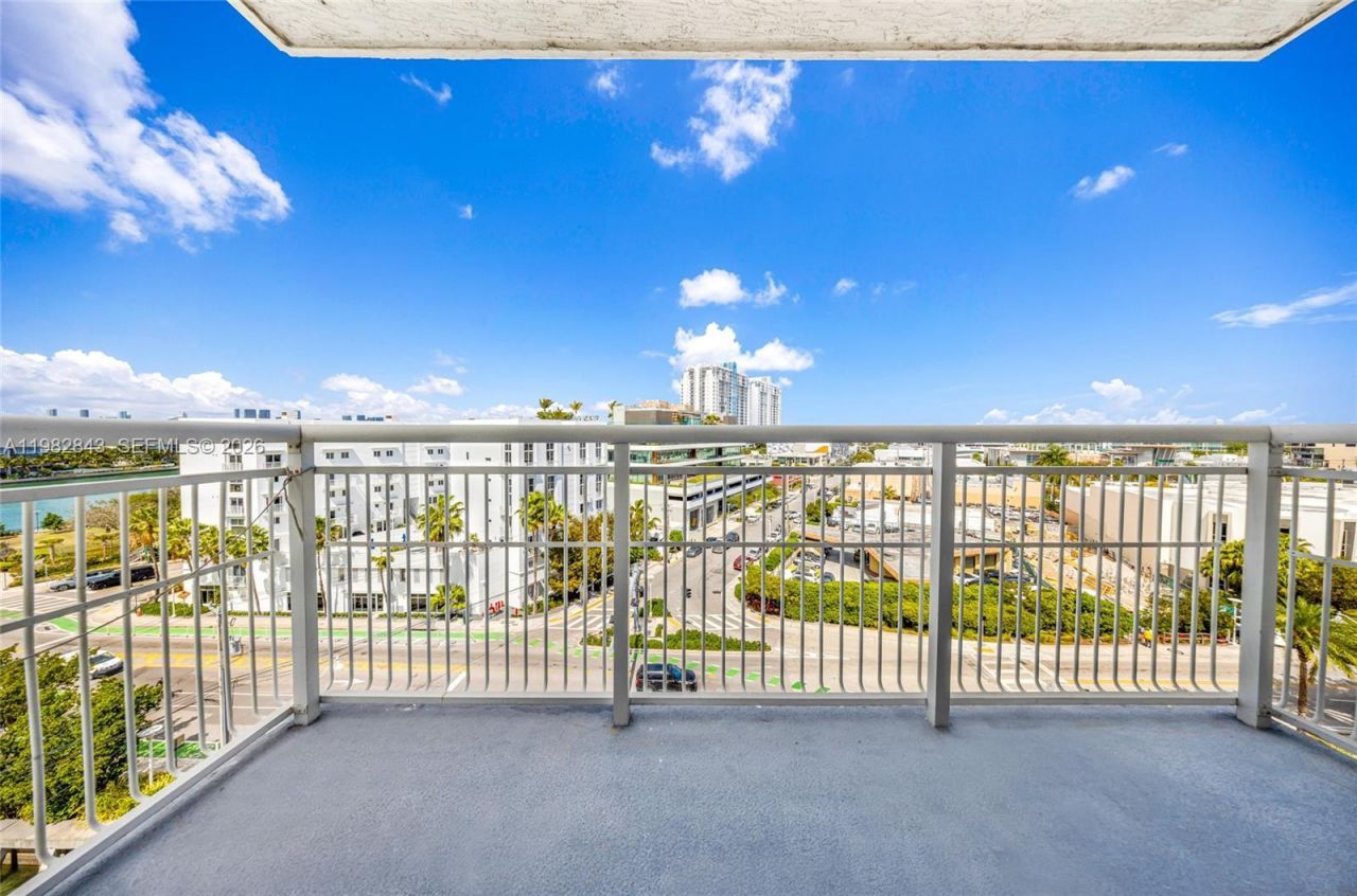 1688 West Ave , Unit 801, Miami Beach, FL 33139 Photo