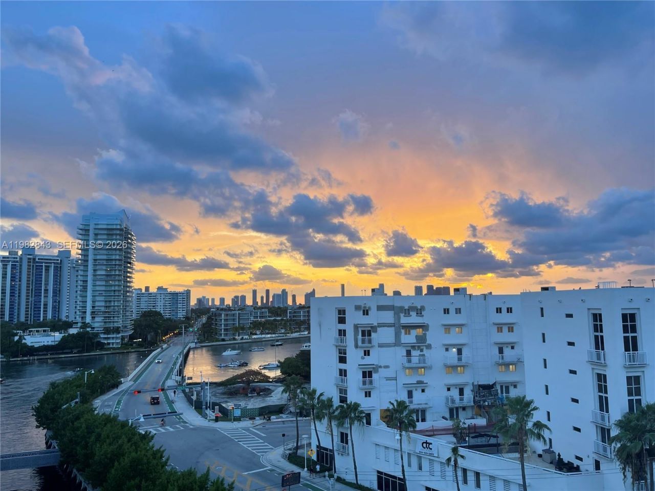 1688 West Ave, Unit 801, Miami Beach, FL 33139 Photo