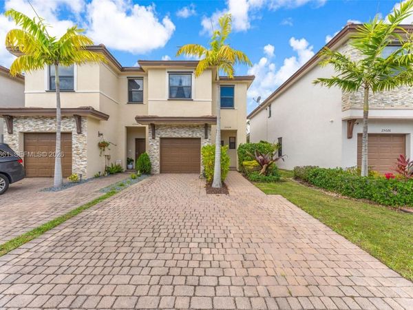 25034 SW 107th Ct, Homestead, FL 33032