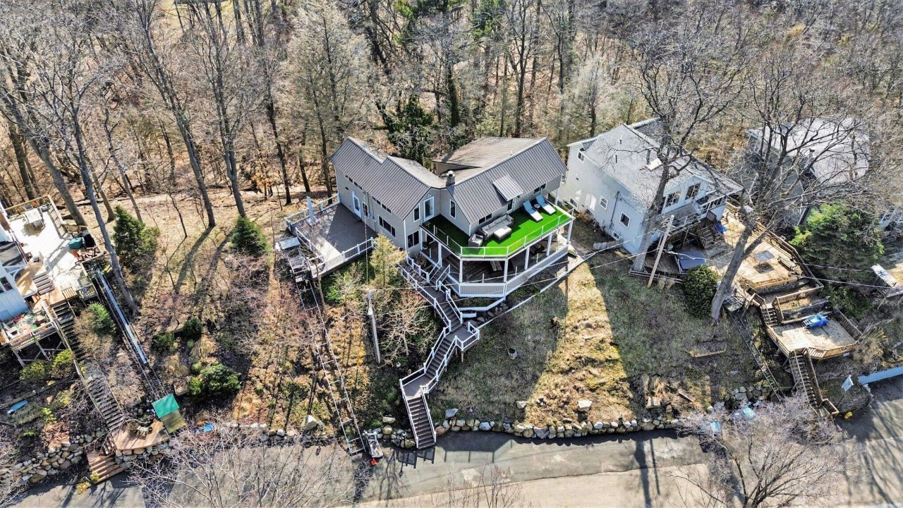 26 Edwards Avenue, Grand Haven, MI 49417 Main Photo