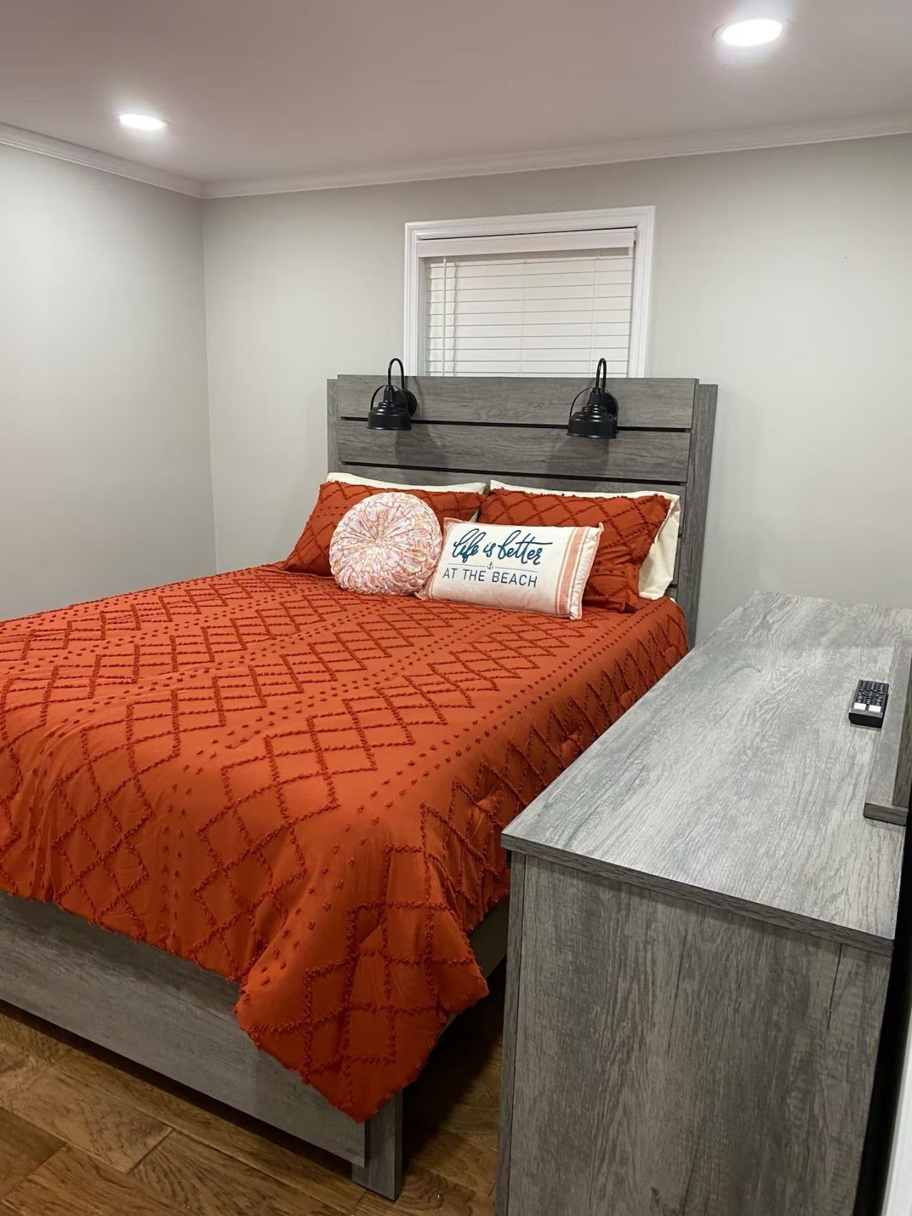 490 Waverly Rd. Photo 16