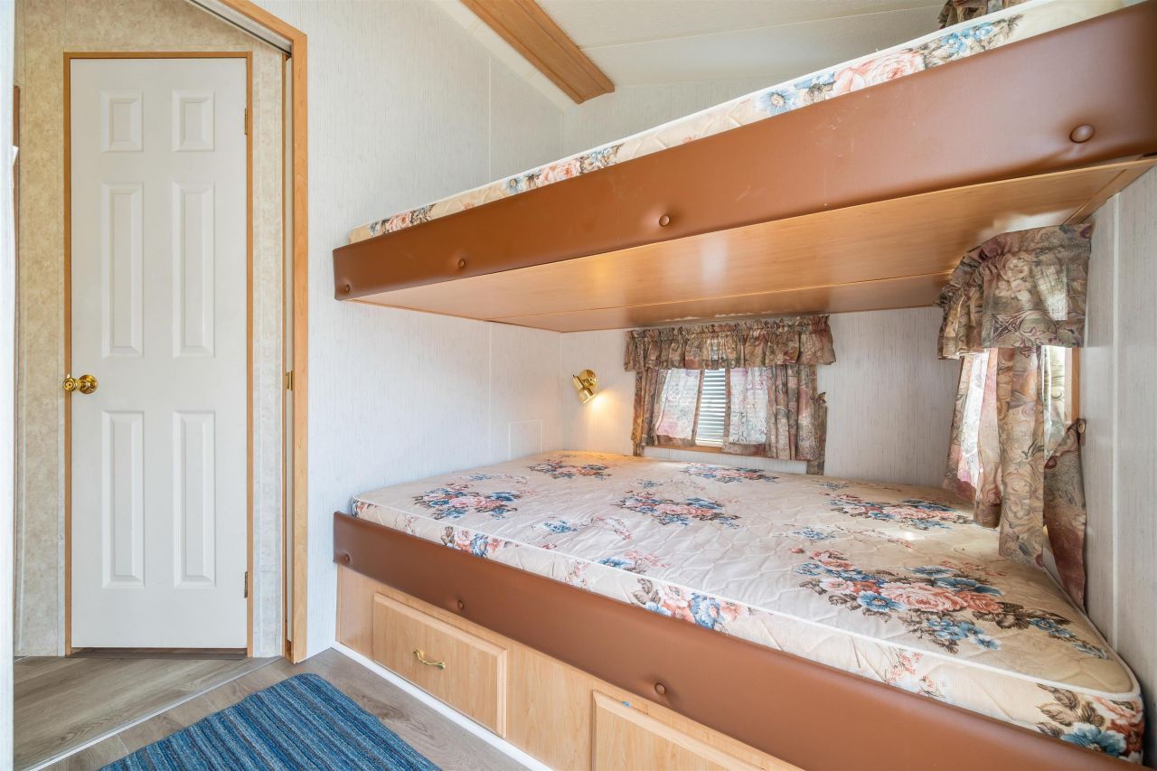 5400 Little River Neck Rd. Photo 9