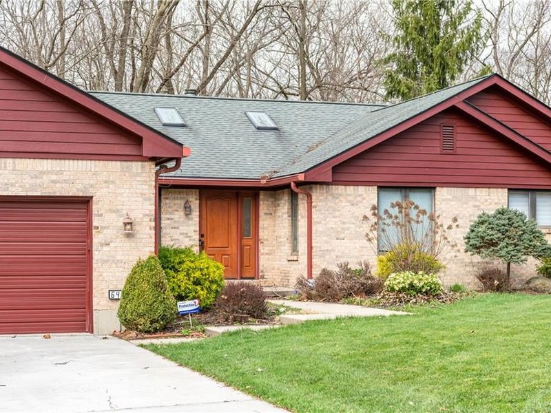 6485 Landsend Court, Butler Township, OH 45414 Photo 3