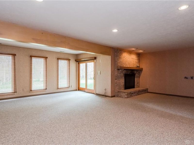 6485 Landsend Court, Butler Township, OH 45414 Photo 32