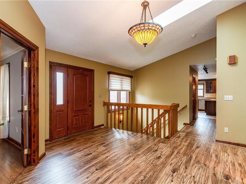 6485 Landsend Court, Butler Township, OH 45414 Photo 4