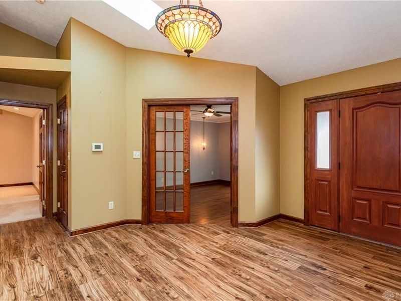 6485 Landsend Court, Butler Township, OH 45414 Photo 5