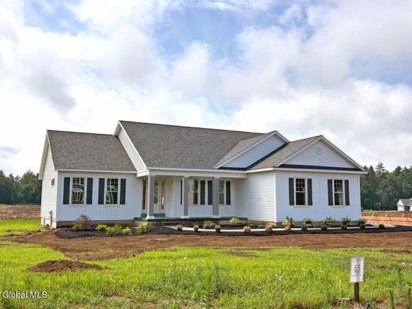 15 Eastpointe Drive, Saratoga Springs, NY 12866