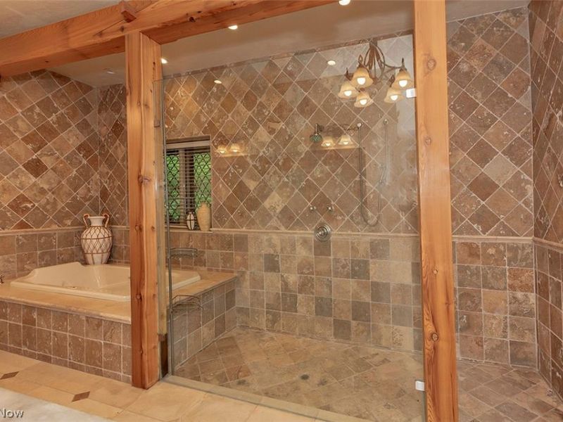 7020 S Woodland Road , Chagrin Falls, OH 44022 Photo 17