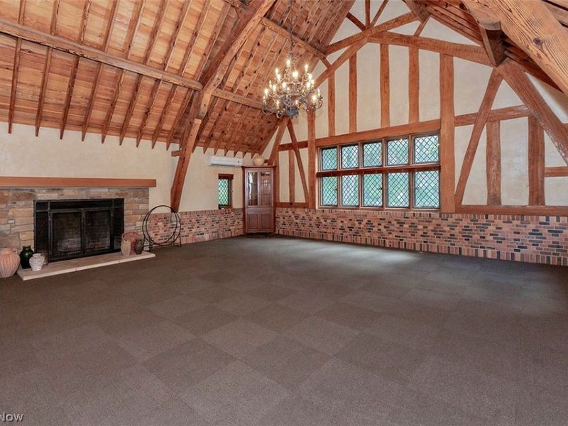 7020 S Woodland Road , Chagrin Falls, OH 44022 Photo 4