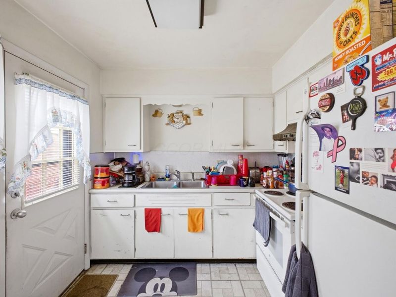 3092-3094 Cressing Court , Columbus, OH 43227 Photo 11