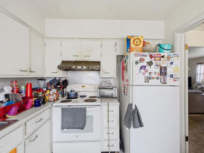 3092-3094 Cressing Court , Columbus, OH 43227 Photo 12