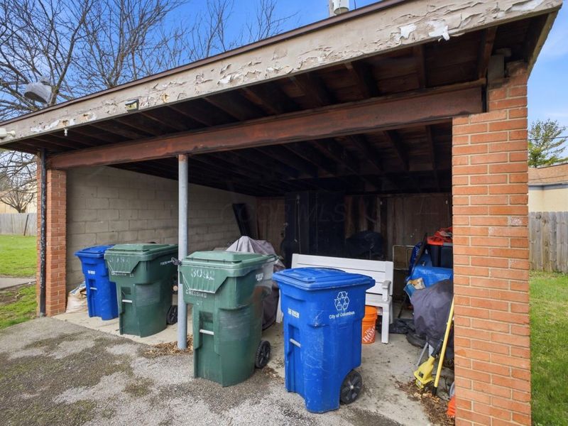 3092-3094 Cressing Court , Columbus, OH 43227 Photo 31