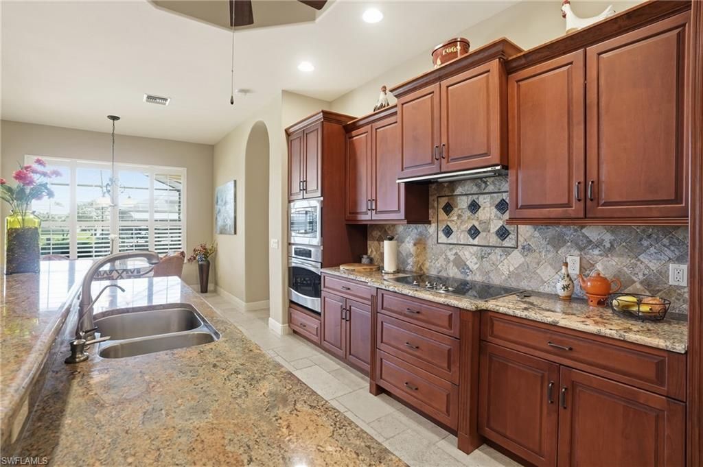 2217 SE 19th Ave, Cape Coral, FL 33990 Photo