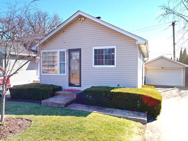 1127 LOTUS Drive , Round Lake Beach, IL 60073