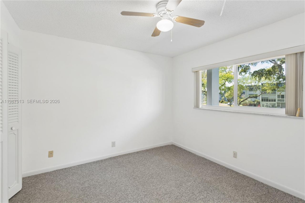 7887 Golf Circle Dr, Unit 203M, Margate, FL 33063 Photo