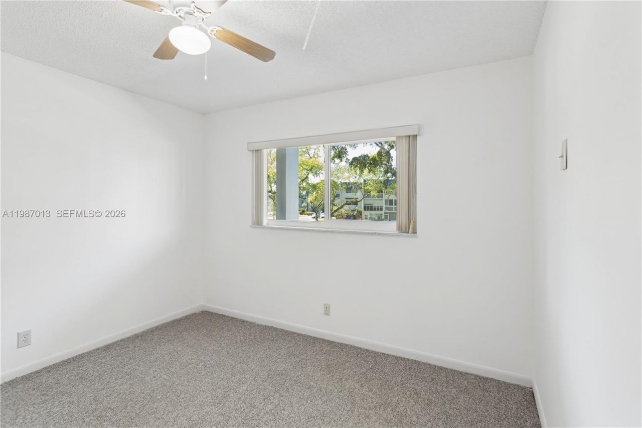 7887 Golf Circle Dr, Unit 203M, Margate, FL 33063 Photo