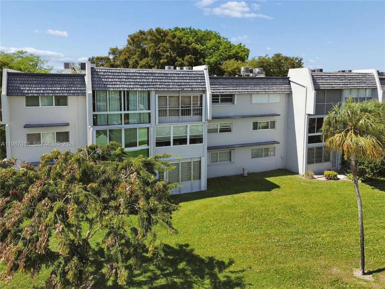 7887 Golf Circle Dr, Unit 203M, Margate, FL 33063 Photo