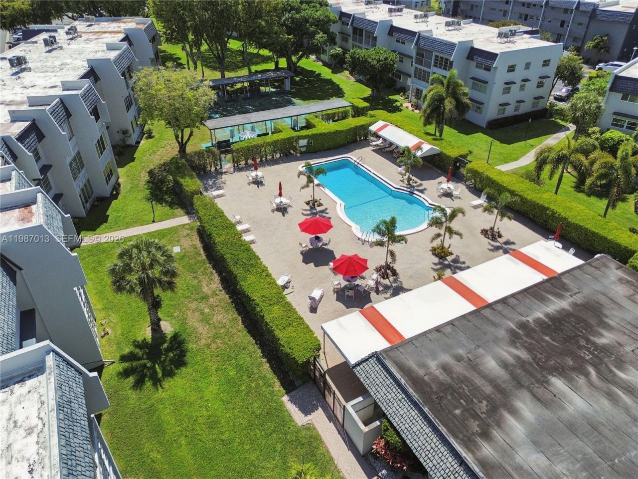 7887 Golf Circle Dr, Unit 203M, Margate, FL 33063 Photo