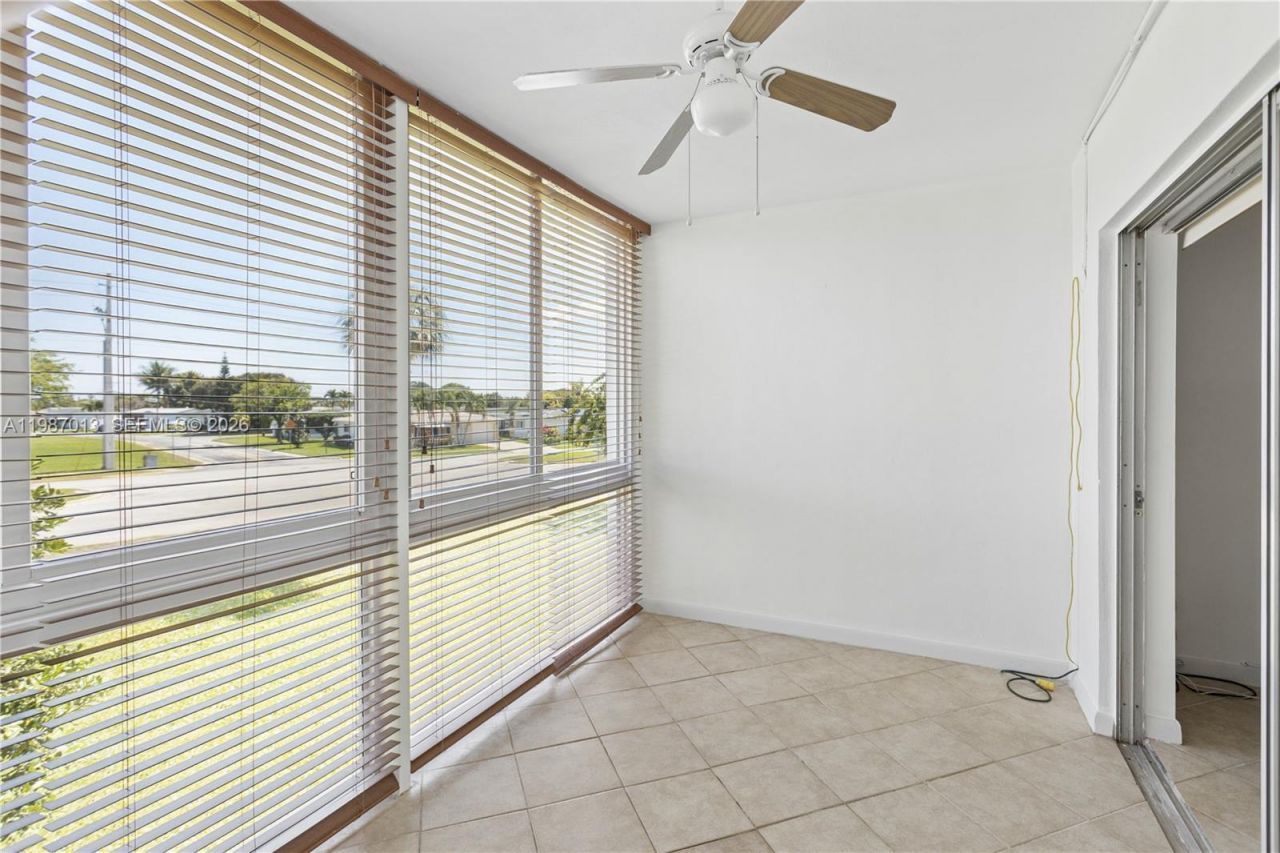 7887 Golf Circle Dr, Unit 203M, Margate, FL 33063 Photo